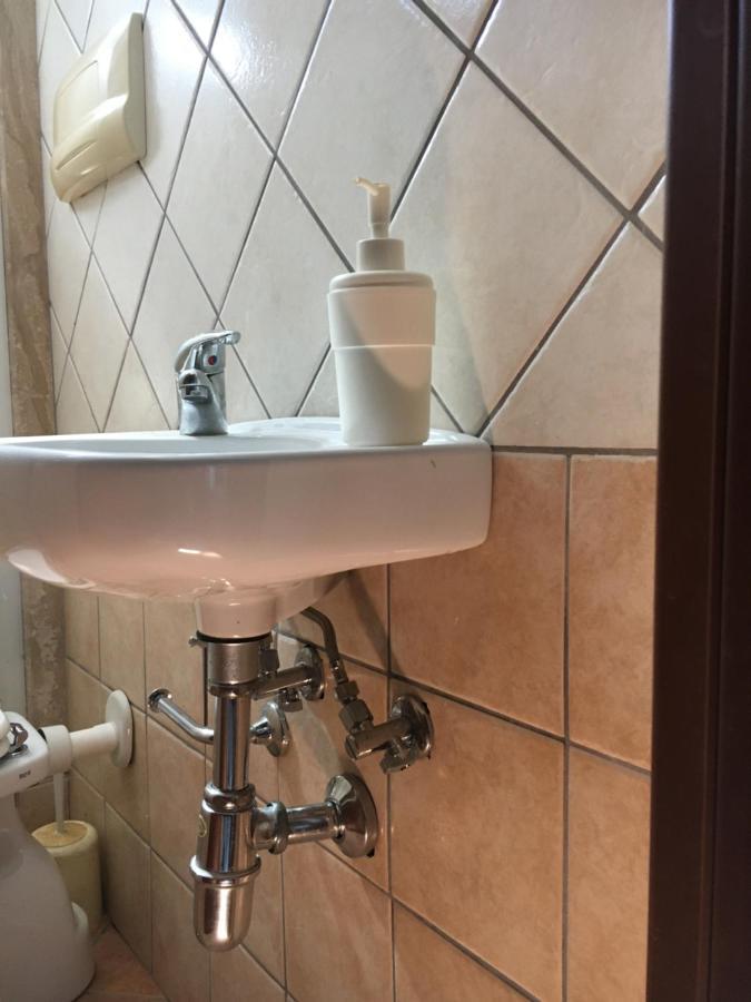 Domo Sara Villa Орозеи Екстериор снимка